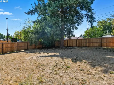 806 NW 94th Street Vancouver WA 98665