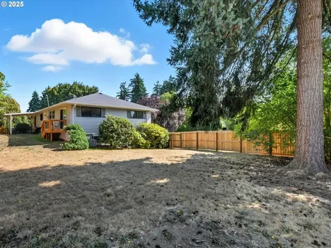806 NW 94th Street Vancouver WA 98665
