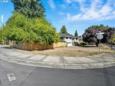 806 NW 94th Street Vancouver WA 98665