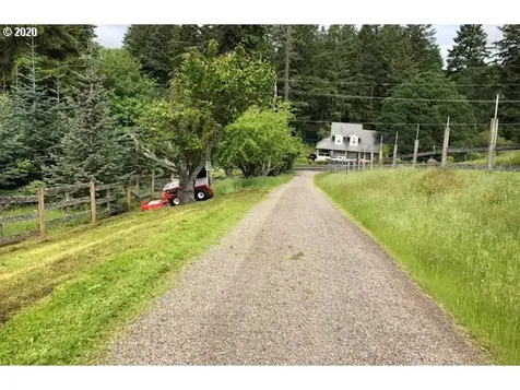 26400 SW Petes Mountain Road West Linn OR 97068