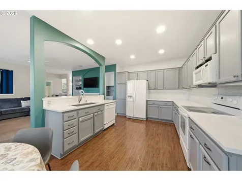 19437 Provisioner Court Oregon City OR 97045