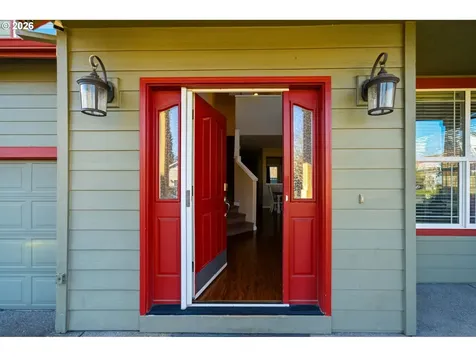19437 Provisioner Court Oregon City OR 97045