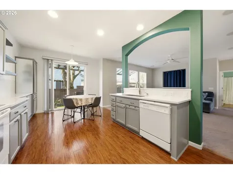 19437 Provisioner Court Oregon City OR 97045
