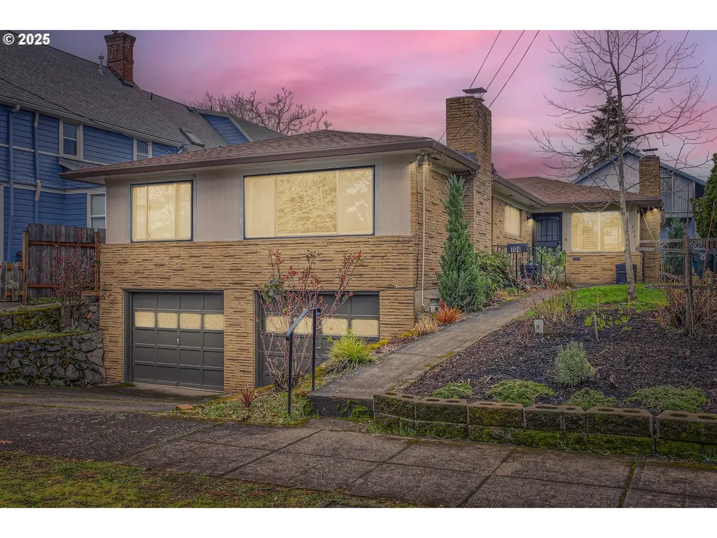 704 E 29th Street Vancouver WA 98663