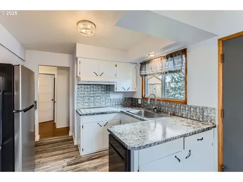 704 E 29th Street Vancouver WA 98663