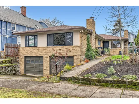704 E 29th Street Vancouver WA 98663