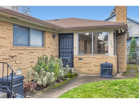 704 E 29th Street Vancouver WA 98663
