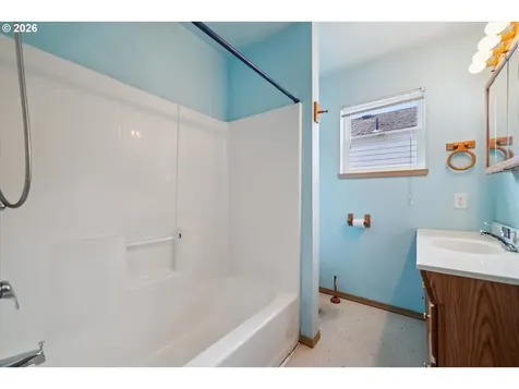 7633 N Drummond Avenue Portland OR 97217