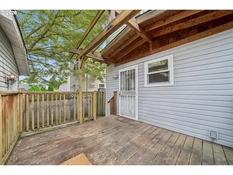 7633 N Drummond Avenue Portland OR 97217