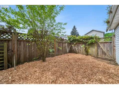 7633 N Drummond Avenue Portland OR 97217