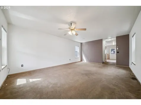 7633 N Drummond Avenue Portland OR 97217