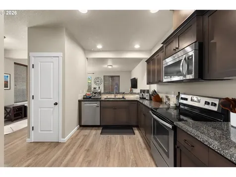 10907 NE 44th Street Vancouver WA 98682