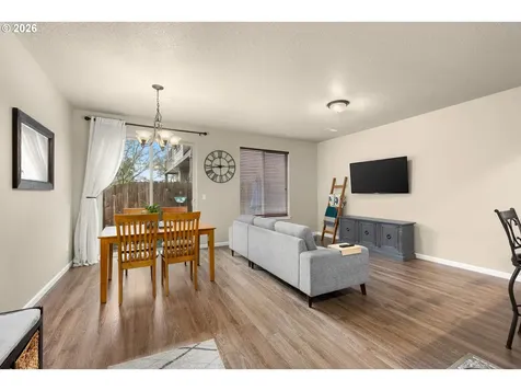 10907 NE 44th Street Vancouver WA 98682