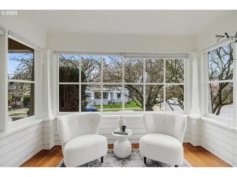 1106 SE 50th Avenue Portland OR 97215