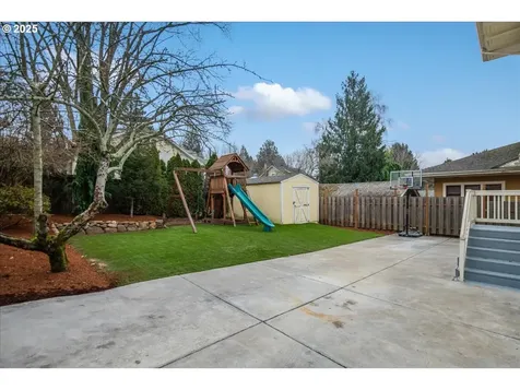 1106 SE 50th Avenue Portland OR 97215