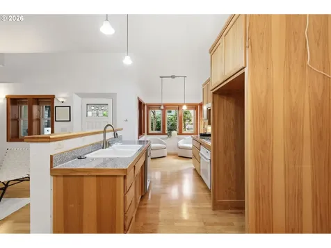 3026 Hendricks Hill Drive Eugene OR 97403