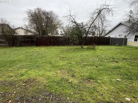 734 Alder Street Medford OR 97501