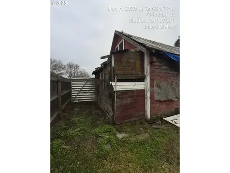 734 Alder Street Medford OR 97501