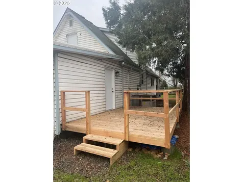 734 Alder Street Medford OR 97501