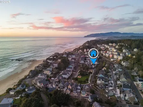 617 SW 27th Way Lincoln City OR 97367