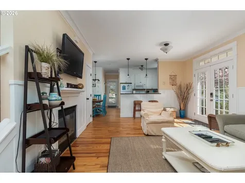 617 SW 27th Way Lincoln City OR 97367