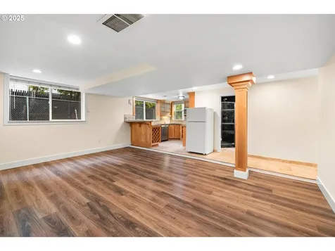 11102 NE Beech Street Portland OR 97220