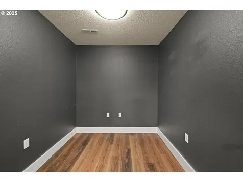 11102 NE Beech Street Portland OR 97220