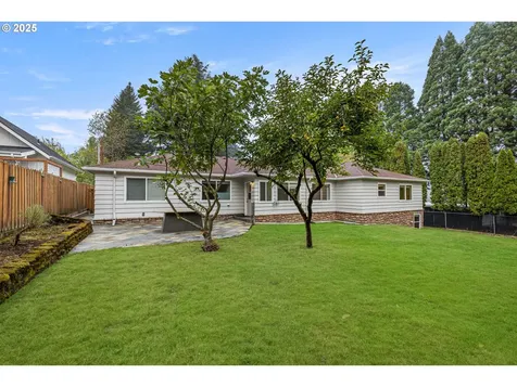 11102 NE Beech Street Portland OR 97220