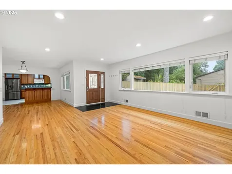 11102 NE Beech Street Portland OR 97220