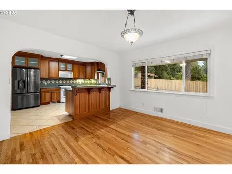 11102 NE Beech Street Portland OR 97220