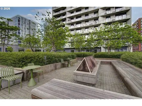 1150 NW Quimby Street Portland OR 97209