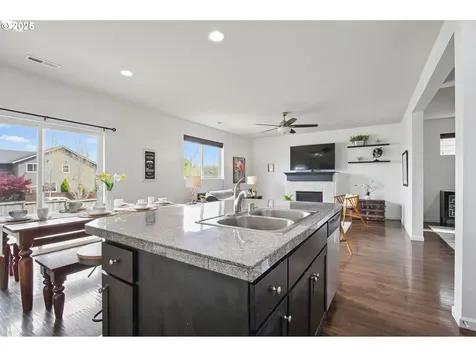 262 N 34th Court Ridgefield WA 98642
