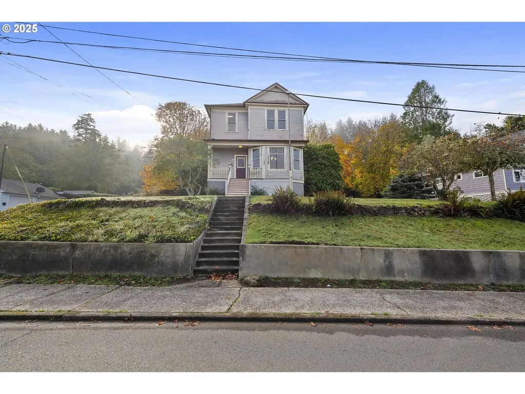 3393 Harrison Avenue Astoria OR 97103