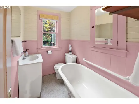 3393 Harrison Avenue Astoria OR 97103