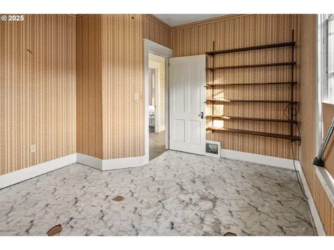 3393 Harrison Avenue Astoria OR 97103