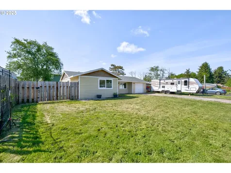 173 NW Cedar Avenue Warrenton OR 97146
