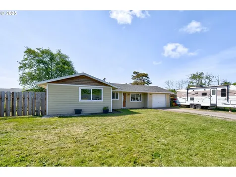 173 NW Cedar Avenue Warrenton OR 97146