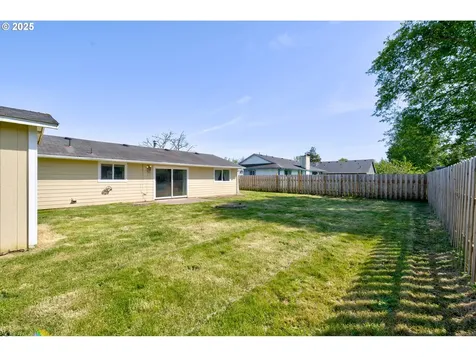 173 NW Cedar Avenue Warrenton OR 97146