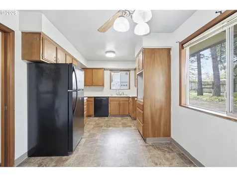 27688 S Highway 213 Mulino OR 97042