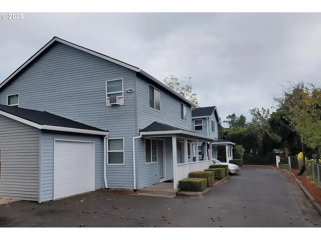 2236 SE 89th Avenue Portland OR 97216