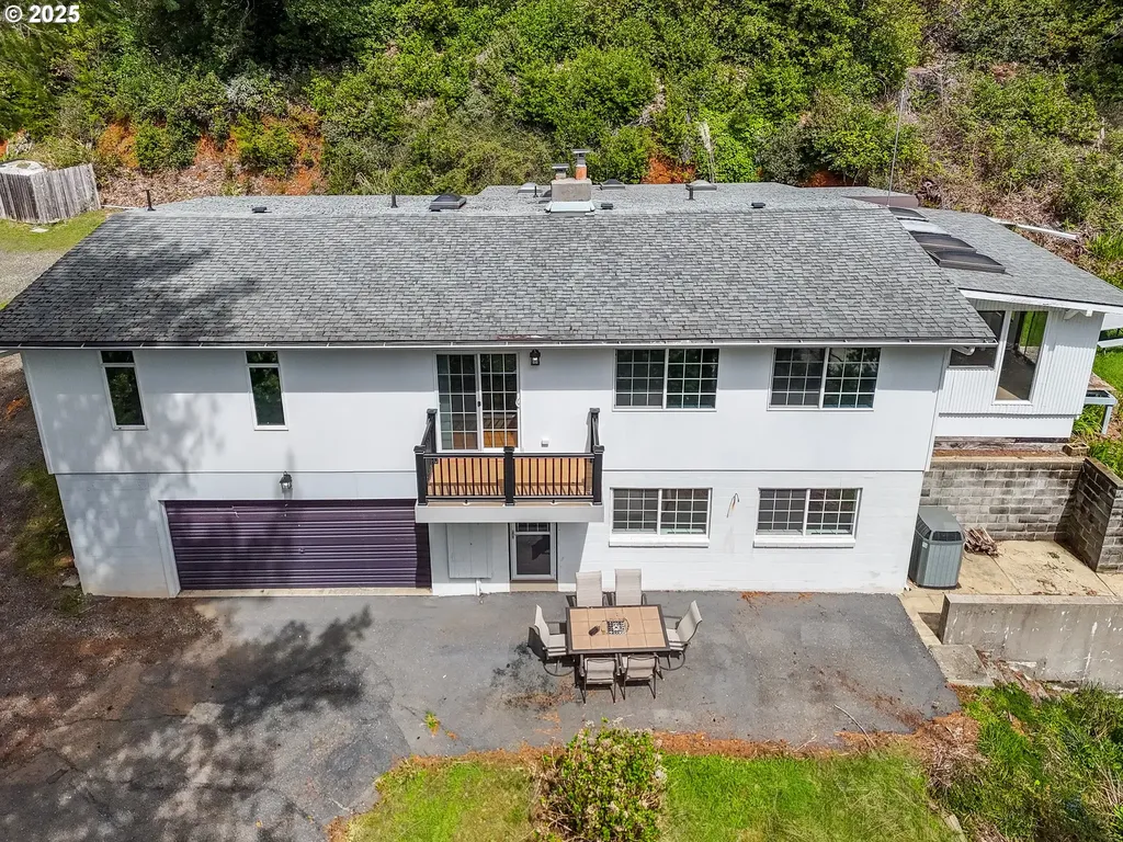 96741 Duley Creek Road Brookings OR 97415