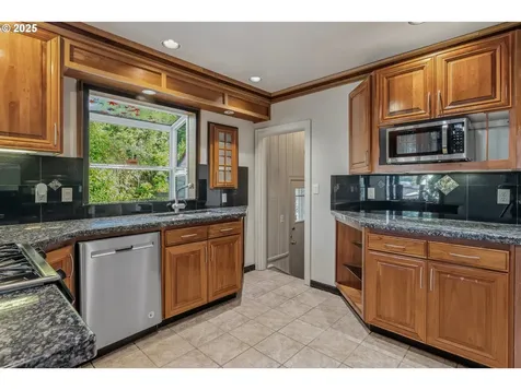3760 SW 96th Avenue Portland OR 97225
