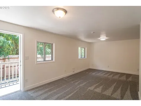 1595 NW Martin Avenue Roseburg OR 97471