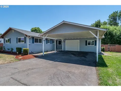 1595 NW Martin Avenue Roseburg OR 97471