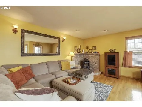 2705 N Arthur Lane Newberg OR 97132