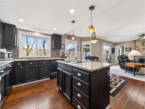 20517 SW 98th Court Tualatin OR 97062