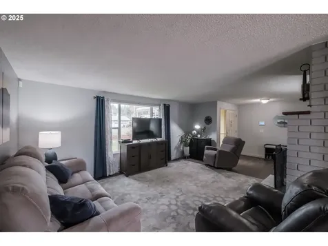 1345 1st Avenue Sweet Home OR 97386