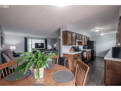 1345 1st Avenue Sweet Home OR 97386