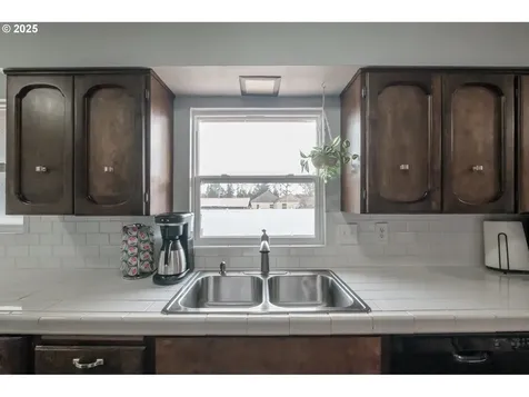 1345 1st Avenue Sweet Home OR 97386