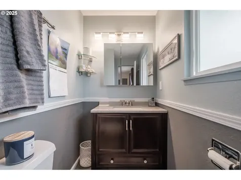 1345 1st Avenue Sweet Home OR 97386